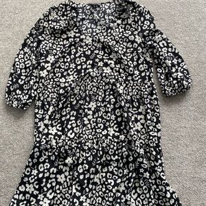 Primark Floral Ruffle 3/4 sleeve dress, size UK 12/US 8
